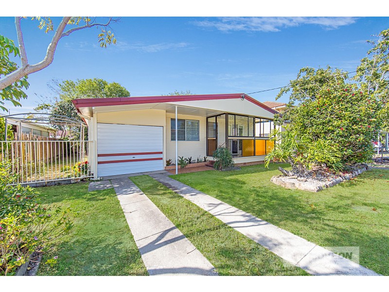 28 HIBISCUS AVE, Redcliffe QLD 4020