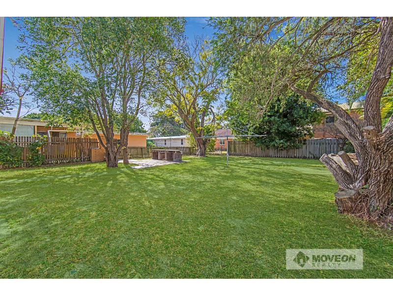 28 HIBISCUS AVE, Redcliffe QLD 4020