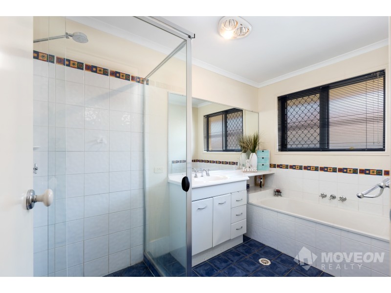 42 TOWNSVILLE CRES, Deception Bay QLD 4508