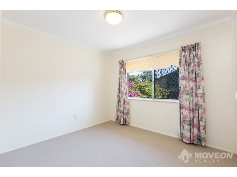 5 PEARSON ST, Clontarf QLD 4019