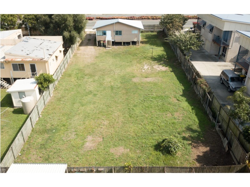 82 ELIZABETH AVE, Clontarf QLD 4019