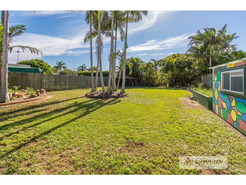 27 THOMAS STREET, Clontarf QLD 4019