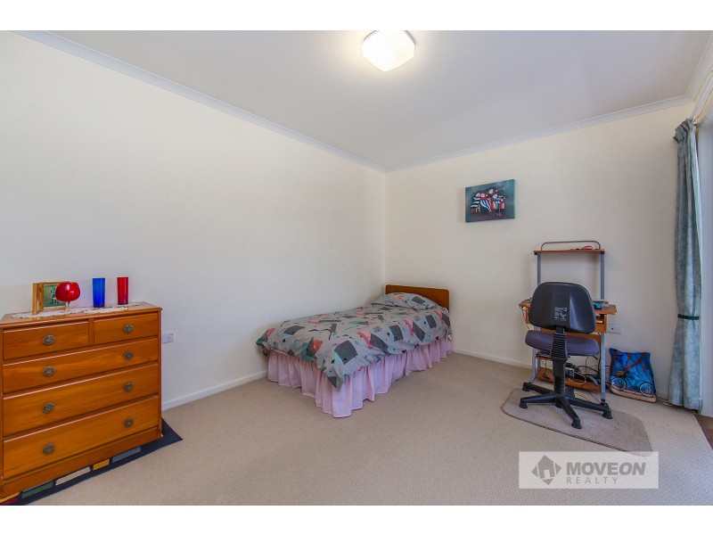 11 DAME PATTIE COURT, Newport QLD 4020