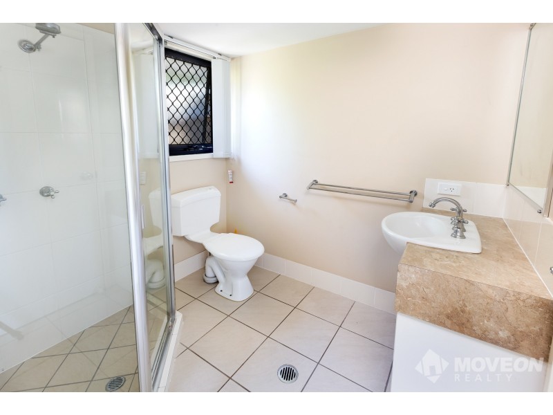 5/5 BRAMBLE STREET, Woody Point QLD 4019