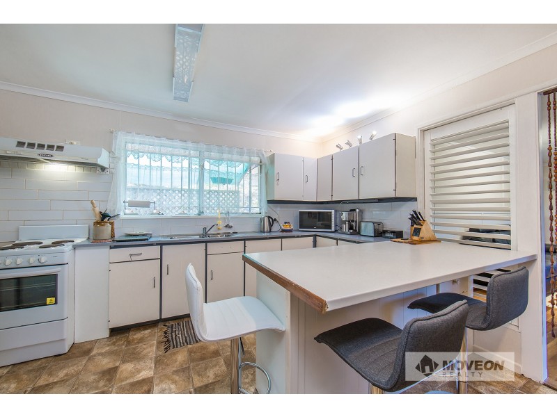 212 MAINE RD, Clontarf QLD 4019