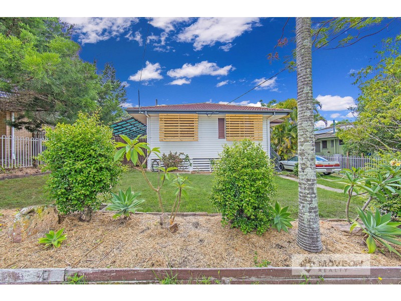 212 MAINE RD, Clontarf QLD 4019