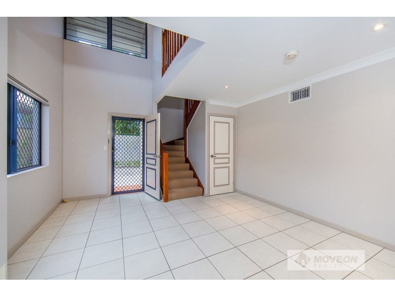 1/11 GEORGINA ST, Woody Point QLD 4019