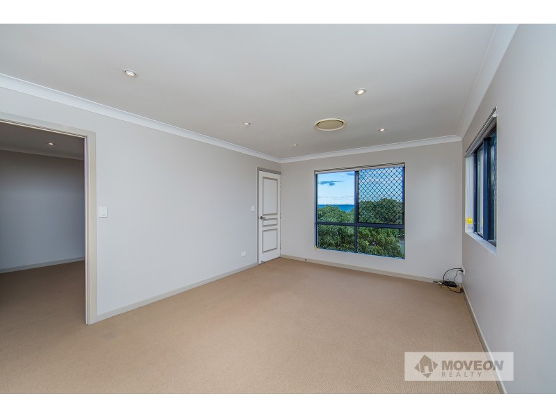 1/11 GEORGINA ST, Woody Point QLD 4019