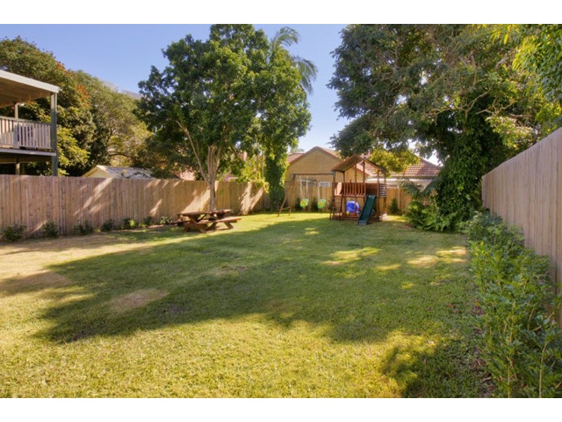 22 LOUIS STREET, Redcliffe QLD 4020