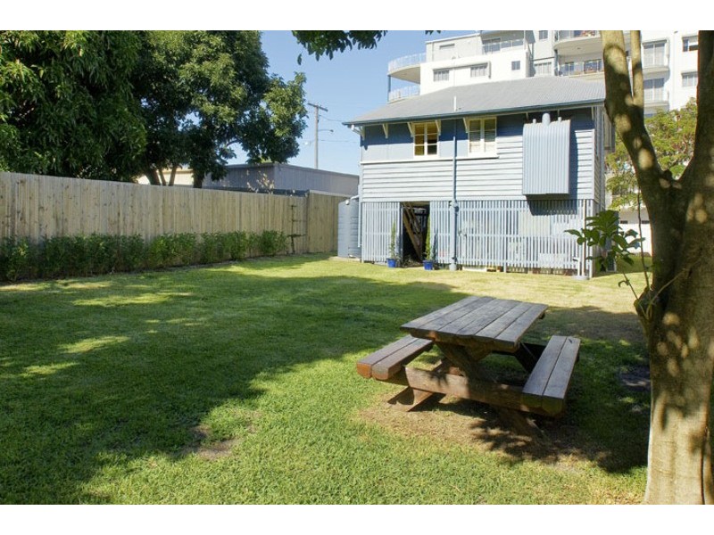 22 LOUIS STREET, Redcliffe QLD 4020