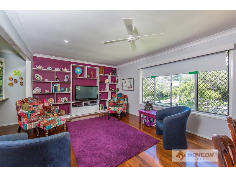 4 ALKOOIE AVE, Clontarf QLD 4019