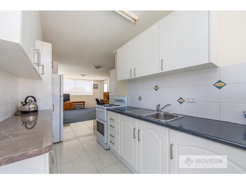 5/9 MEREDITH ST, Redcliffe QLD 4020