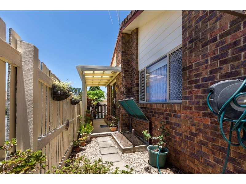 6/2 WATTLE ROAD, Rothwell QLD 4022