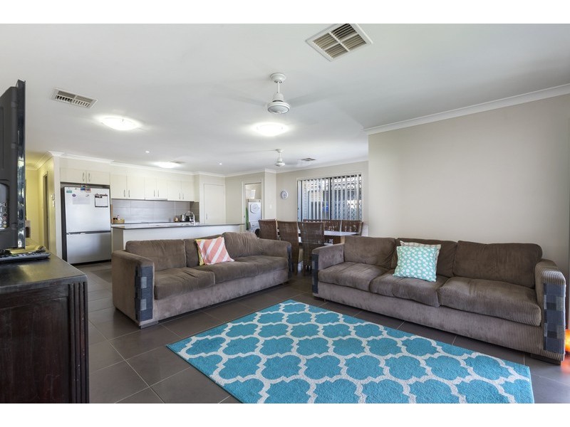 51 DAINTREE CIRCUIT, North Lakes QLD 4509