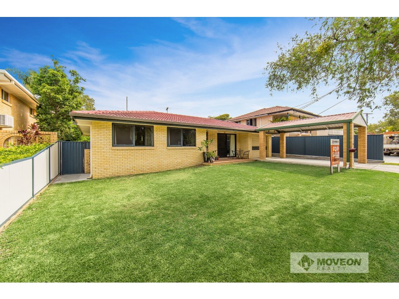 20 KALIMNA DRIVE, Clontarf QLD 4019