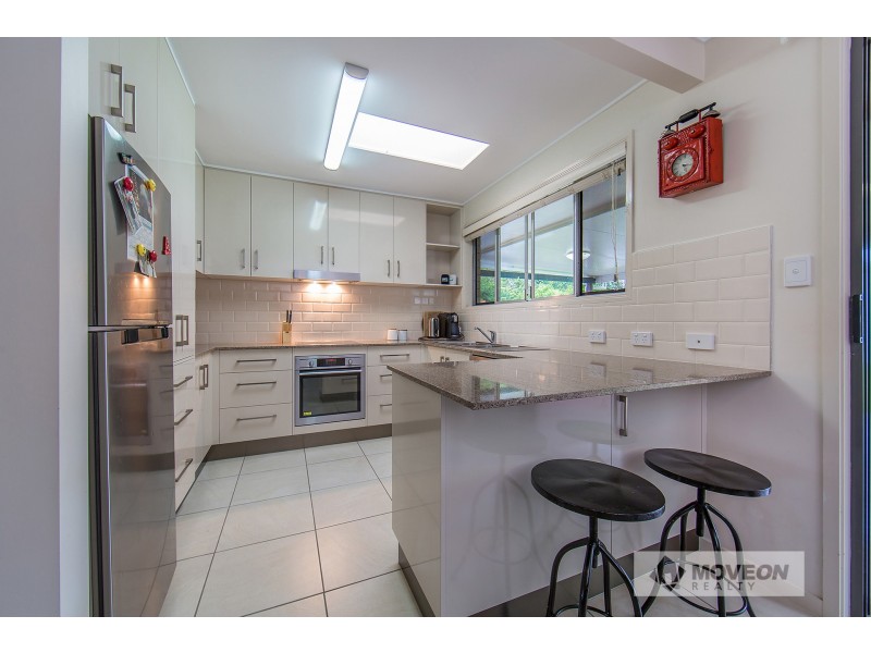 20 KALIMNA DRIVE, Clontarf QLD 4019