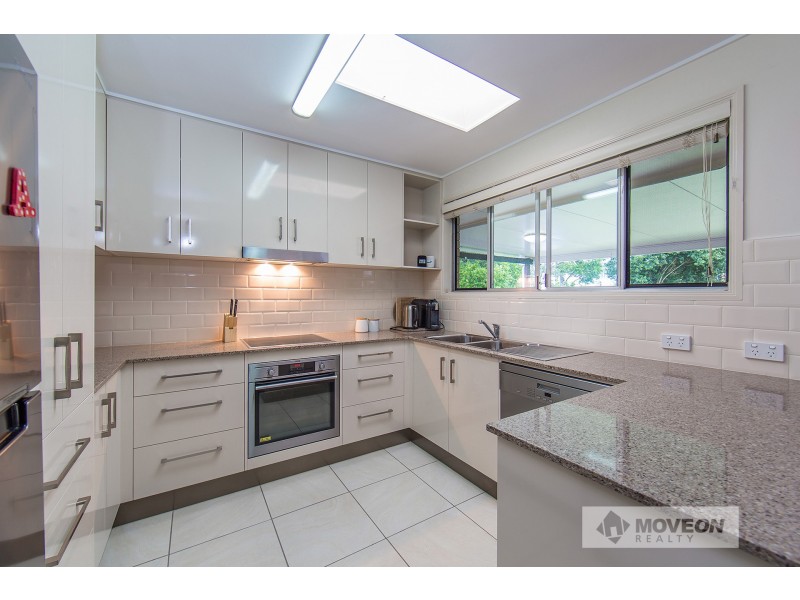 20 KALIMNA DRIVE, Clontarf QLD 4019