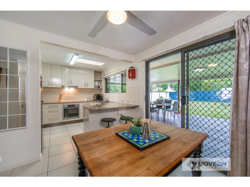 20 KALIMNA DRIVE, Clontarf QLD 4019