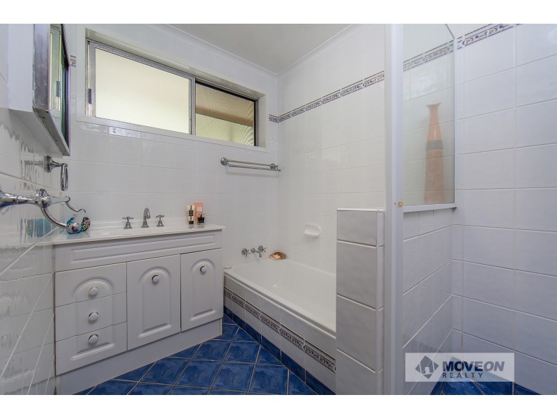 20 KALIMNA DRIVE, Clontarf QLD 4019