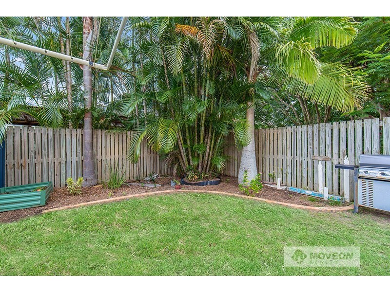 4/7 BAILEY ST, Woody Point QLD 4019