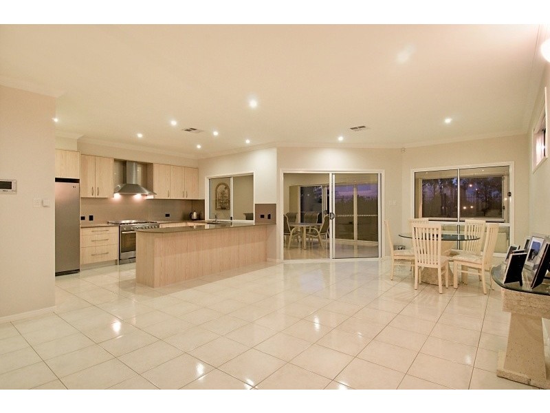 38 LIONHEART CRESCENT, Newport QLD 4020