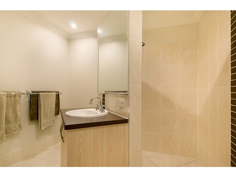 38 LIONHEART CRESCENT, Newport QLD 4020