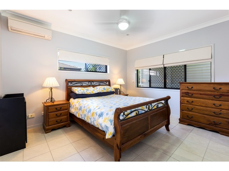 45 COLLINS STREET, Woody Point QLD 4019
