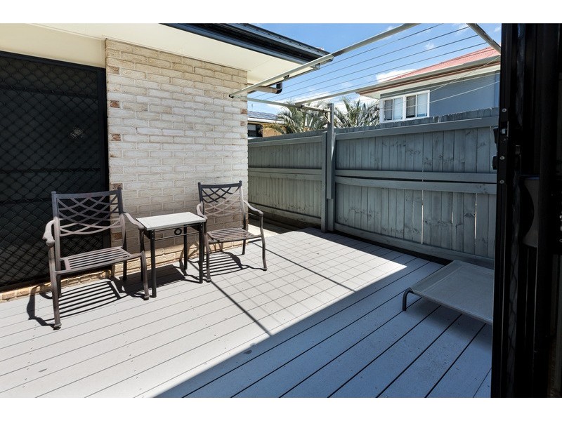 45 COLLINS STREET, Woody Point QLD 4019