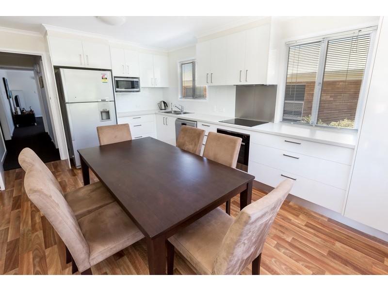 38 PERCY STREET, Redcliffe QLD 4020