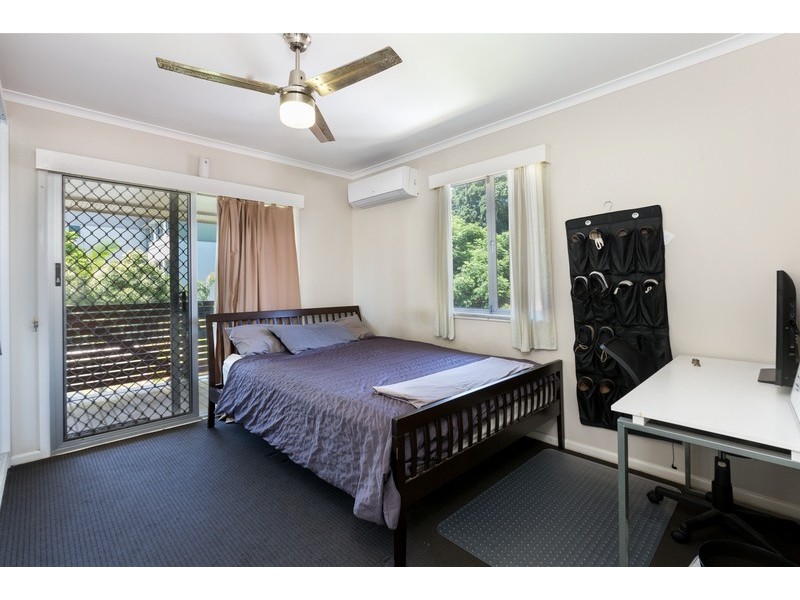 38 PERCY STREET, Redcliffe QLD 4020