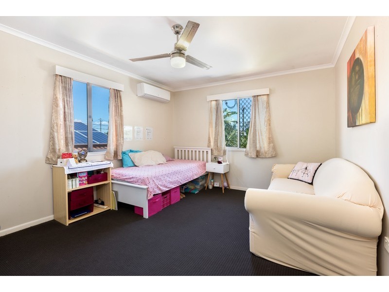 38 PERCY STREET, Redcliffe QLD 4020