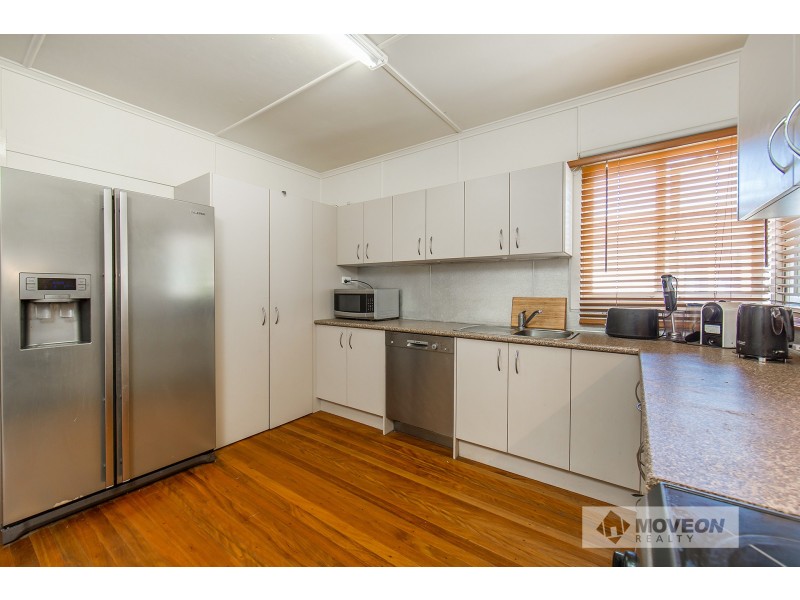 28 HIGLETT ST, Scarborough QLD 4020