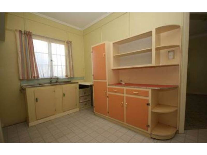 2 MARYBOROUGH TERRACE, Scarborough QLD 4020