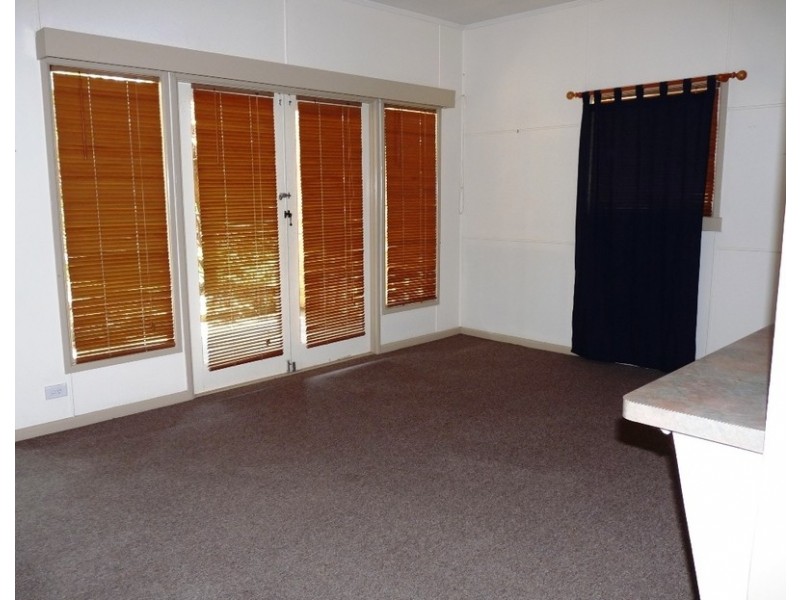 7 VERNON ST, Clontarf QLD 4019