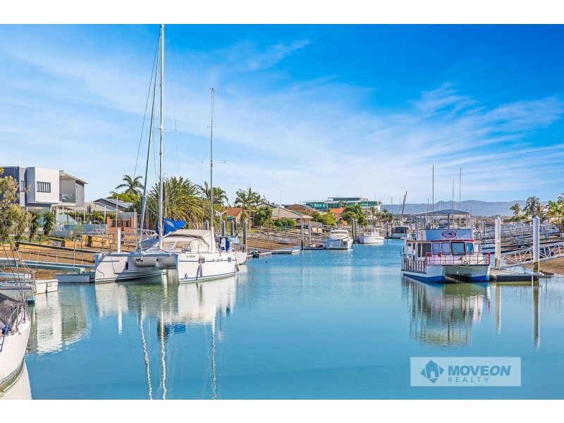 18 AUSTRALIA COURT, Newport QLD 4020