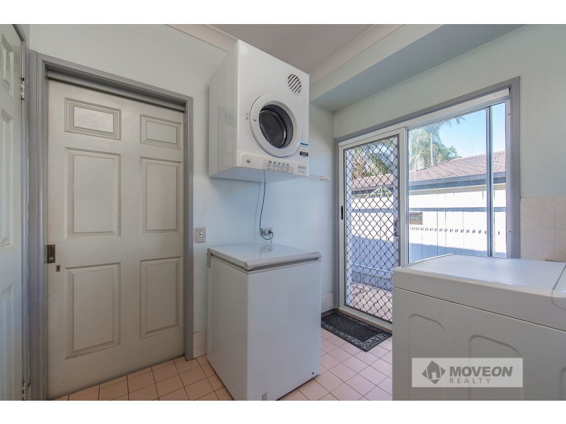 18 AUSTRALIA COURT, Newport QLD 4020