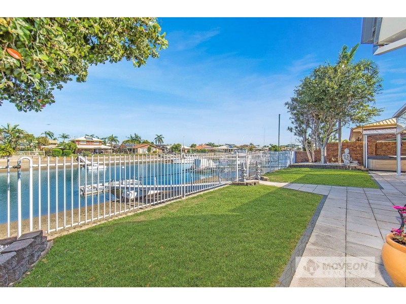 18 AUSTRALIA COURT, Newport QLD 4020