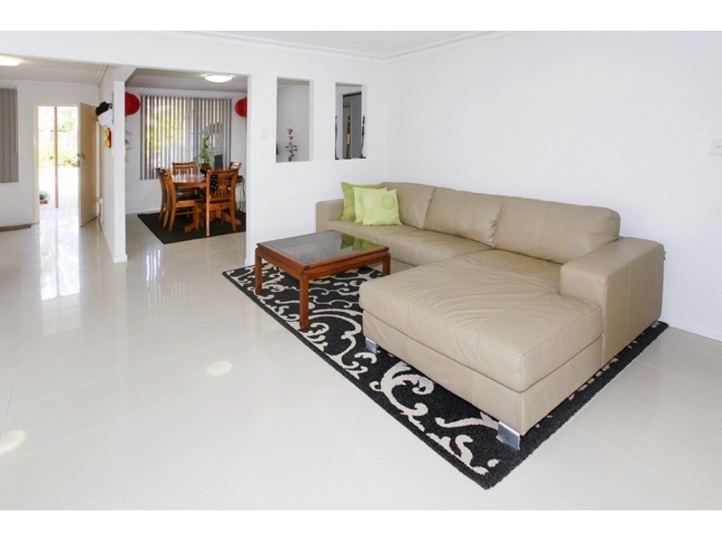 15 HIBISCUS AVENUE, Redcliffe QLD 4020