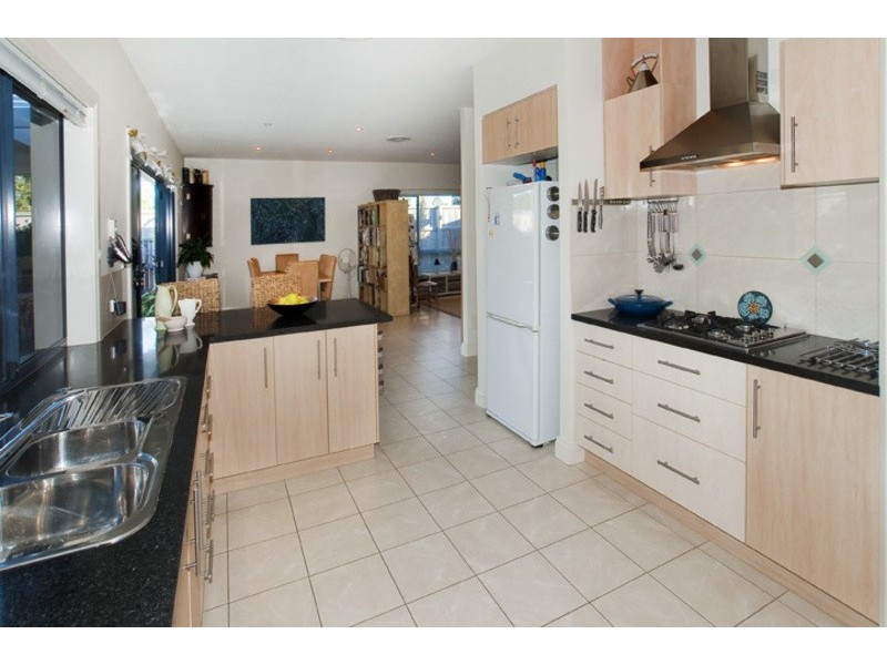 5  VOLUNTEER ST, Newport QLD 4020