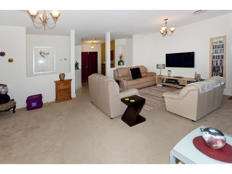 5  VOLUNTEER ST, Newport QLD 4020