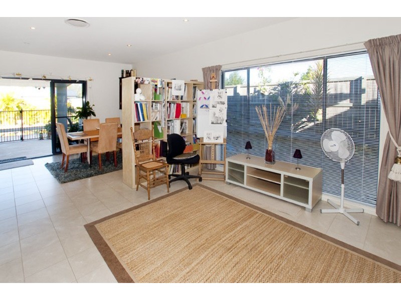 5  VOLUNTEER ST, Newport QLD 4020