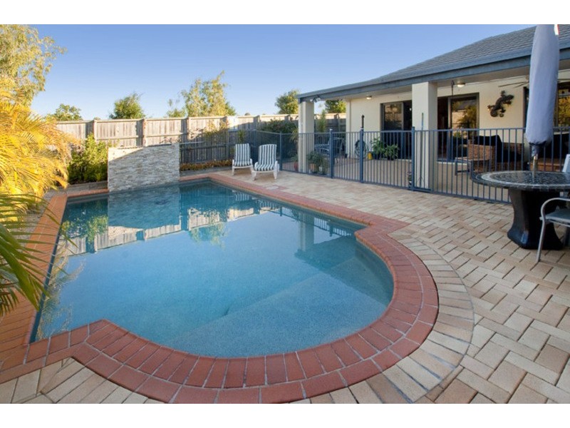 5  VOLUNTEER ST, Newport QLD 4020