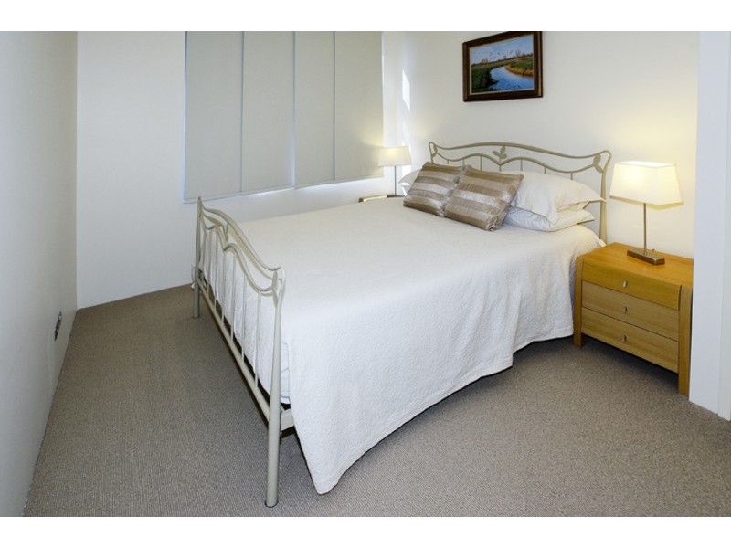 10/65 LANDSBOROUGH AVENUE, Scarborough QLD 4020