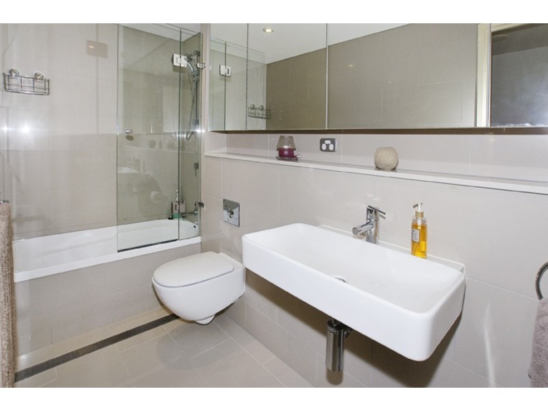 10/65 LANDSBOROUGH AVENUE, Scarborough QLD 4020