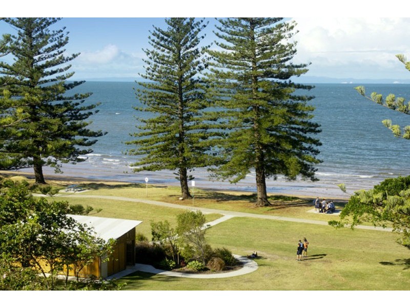 10/65 LANDSBOROUGH AVENUE, Scarborough QLD 4020