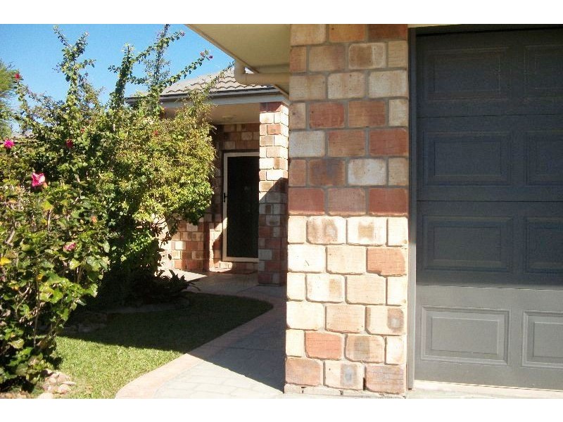 42 TRANQUILITY DRIVE, Rothwell QLD 4022