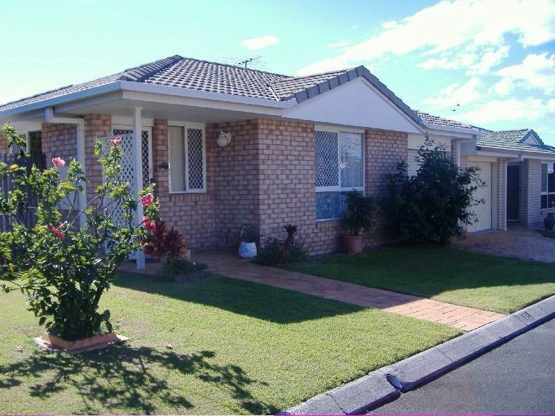 18/2 WATTLE ST, Rothwell QLD 4022