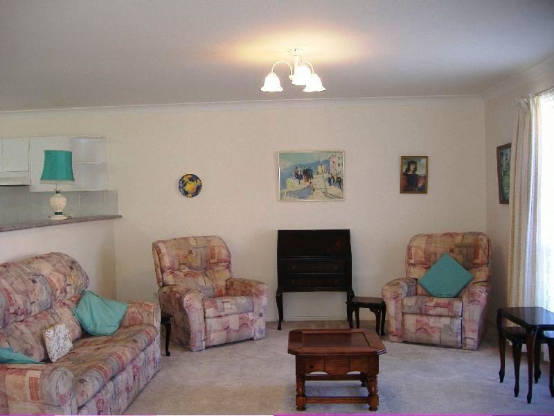 18/2 WATTLE ST, Rothwell QLD 4022