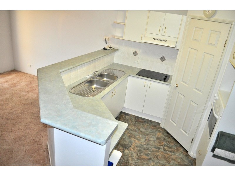 64/2 WATTLE ST, Rothwell QLD 4022