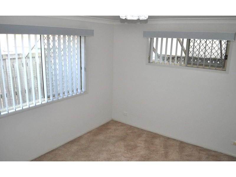 64/2 WATTLE ST, Rothwell QLD 4022